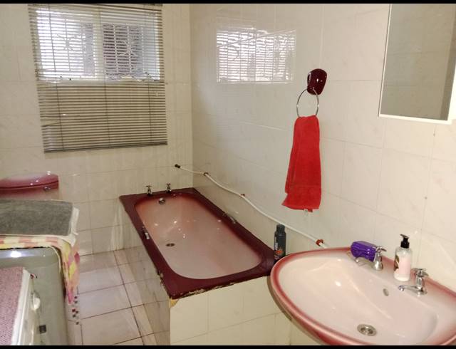 4 BEDROOM HOUSE FOR SALE IN NORTHDALE